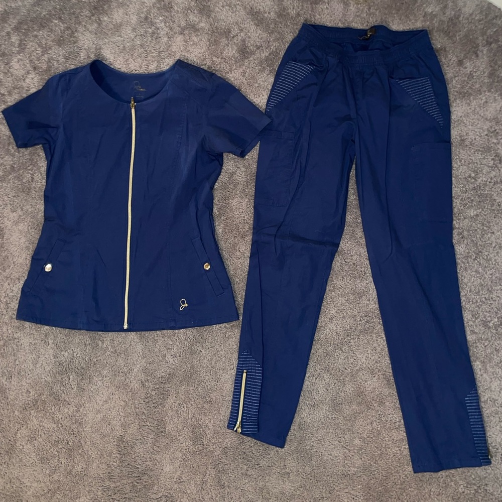 Jaanuu scrub set size small